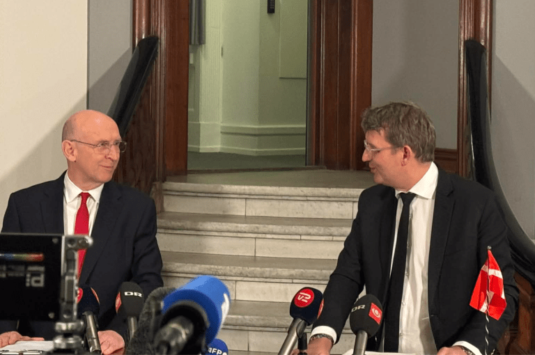 Danmark og Storbritannien opruster samarbejdet i Grønland